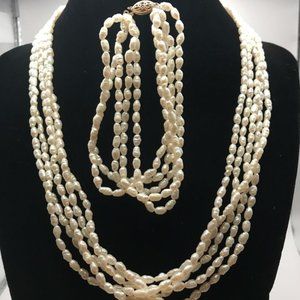 18 inch, 2-3mm Natural Freshwater Pearls in 5 String Necklace and 5 bracelet set